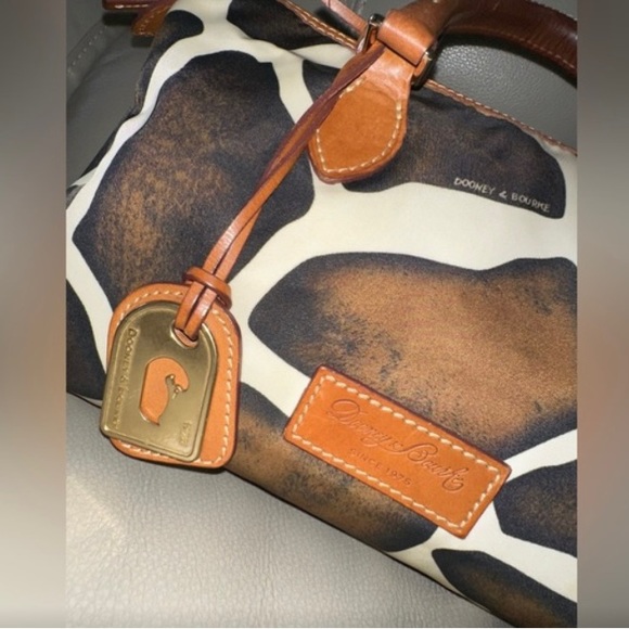 Rare Vintage Dooney & Bourke giraffe print satchel! EUC - Picture 2 of 15